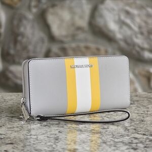 Michael Kors Jet Set Continental Grey Wristlet Wallet